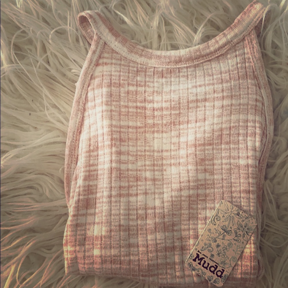 White and pink women’s tank top